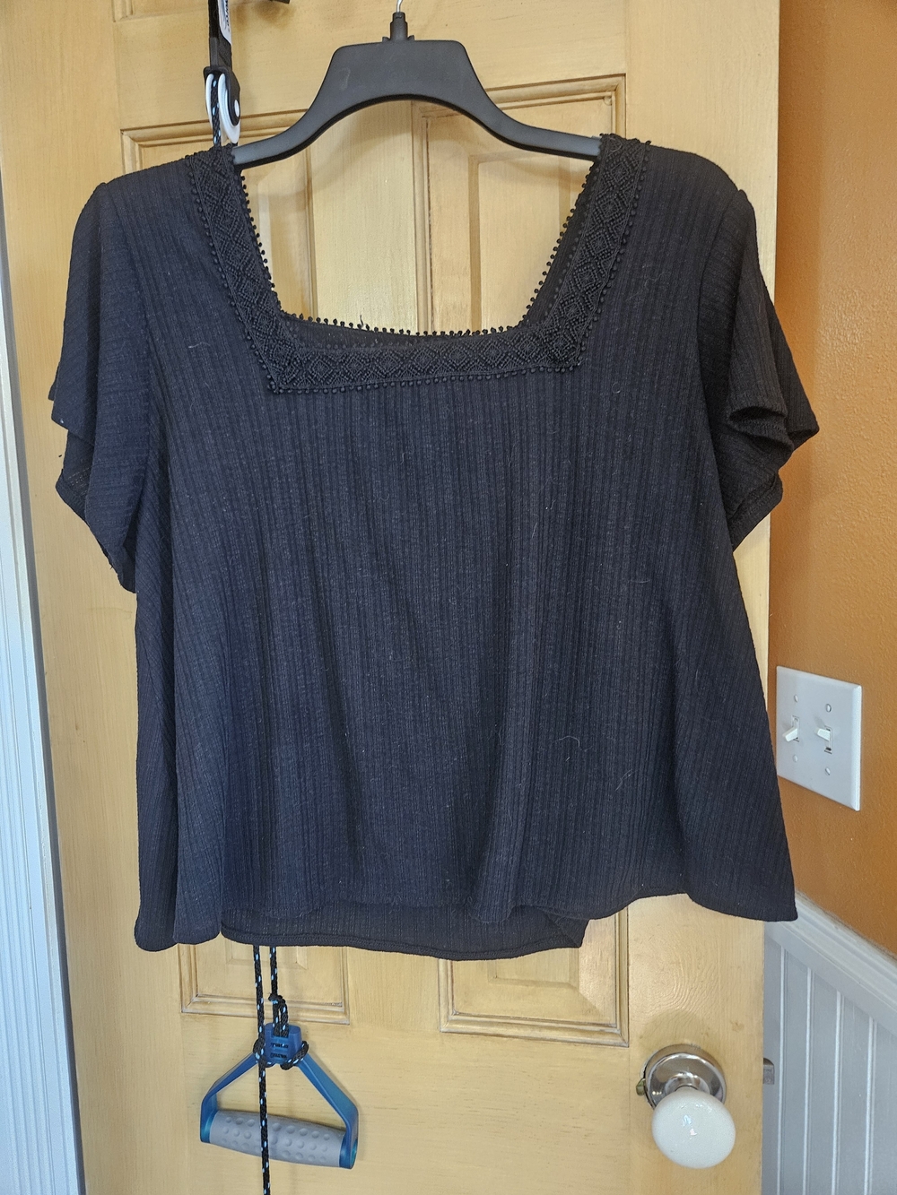 Old Navy Black Square-Neck Short Sleeve Women's Top